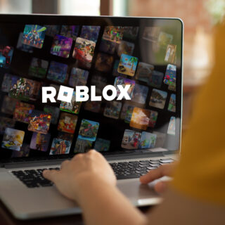Roblox wallpaper on a user's laptop