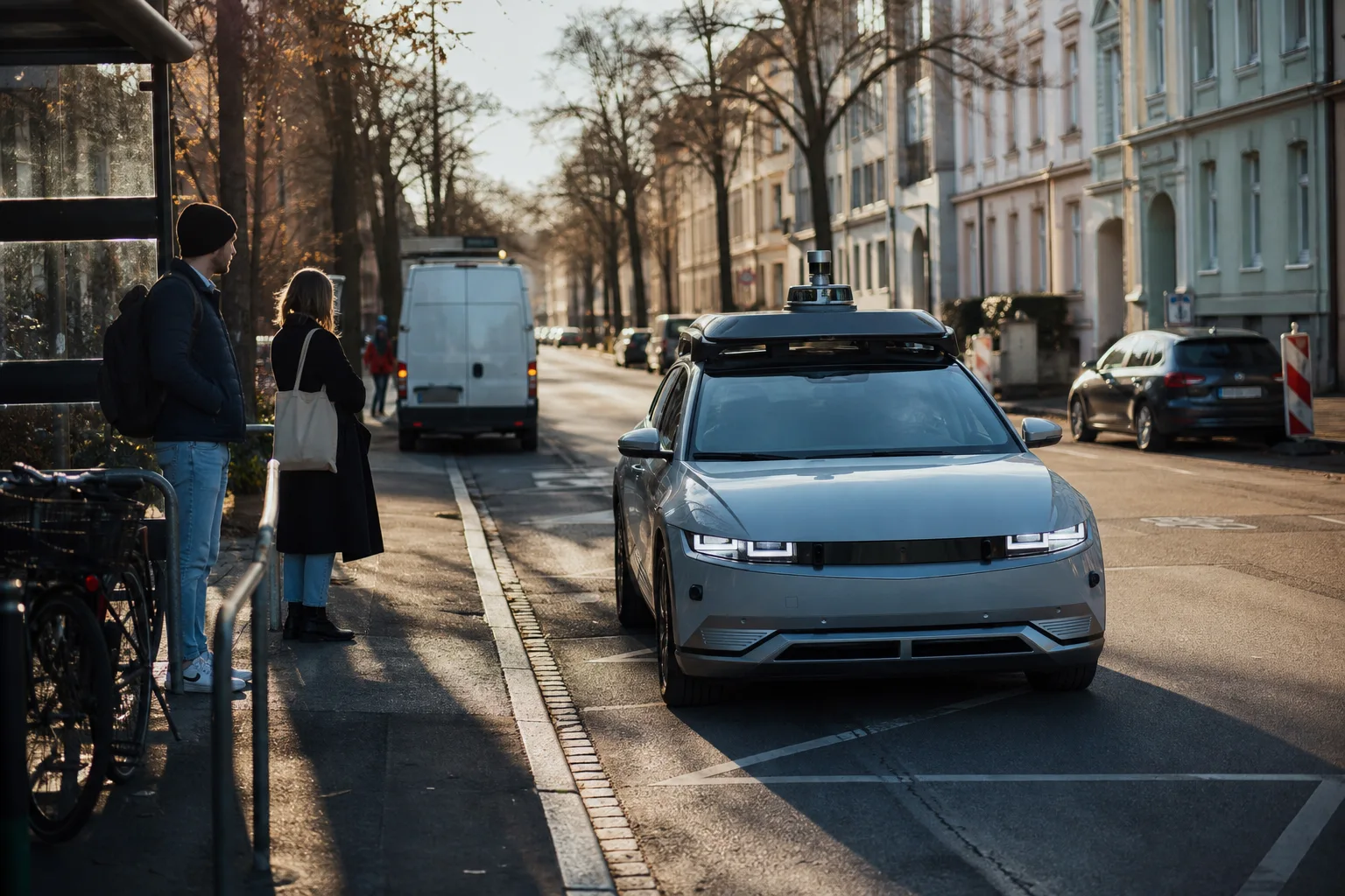 Autonomes Fahren ist zurück: redaktionelle Fotoszene zum Artikel mit den wichtigsten Auswirkungen.