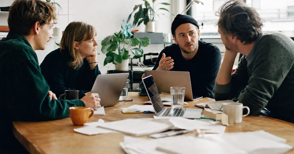 Startups schlagen Alarm: Hilft weniger Bürokratie wirklich Jobs und KI?