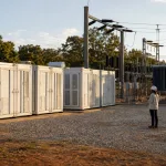Zwei Stunden Strompuffer: Wie Malawis Großbatterie das Netz stabilisieren soll