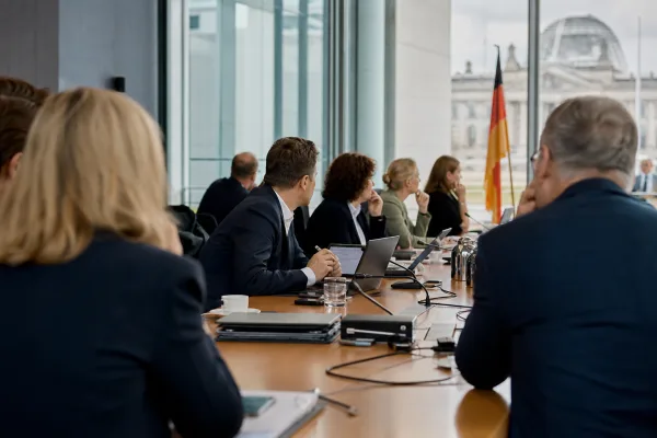 Bundesregierung startet KI-Taskforce auf Staatssekretärsebene im Kanzleramt