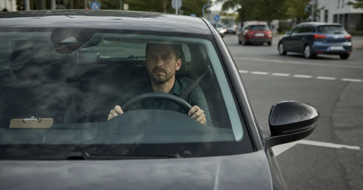 Wenn Sicherheitsdaten nicht offenliegen: Was die Tesla-FSD-Genehmigung für Autofahrer bedeutet