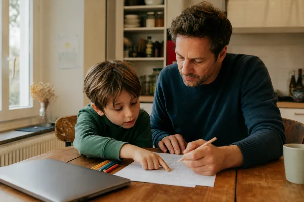Wenn KI das Arbeitsblatt vorbereitet: Was Familien vor dem Lernen prüfen sollten