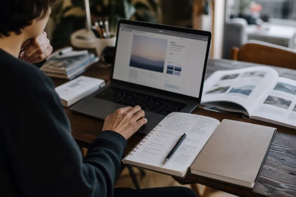 Eigene Website statt Wegwerfprojekt: WordPress gibt Studierenden ein Jahr Profi-Hosting gratis