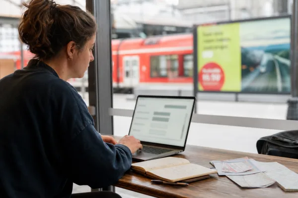 Beim Bahnticket zählt der Endpreis: Warum der beworbene Sparpreis oft nicht buchbar ist