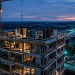 Bauaufträge brechen im Juli ein – der Dreimonatsblick erzählt eine andere Geschichte